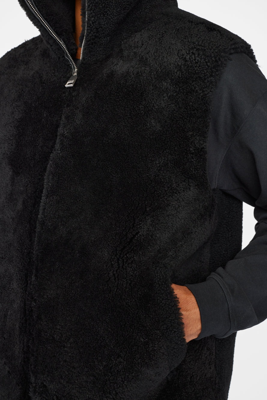 gilet detail view alt:fit2